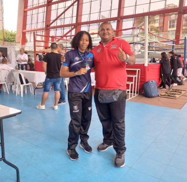 Camila Pineda llegó desde Cartagena para vestir los colores de la Selección Cesar de Boxeo.