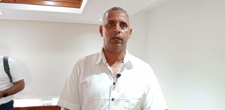 El entrenador Hermes Martínez destacó el trabajo que vienen realizando las chicas del municipio de Becerril.