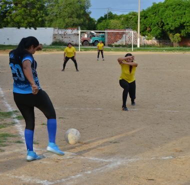 El kickingball en Valledupar ha tenido buena aceptación.