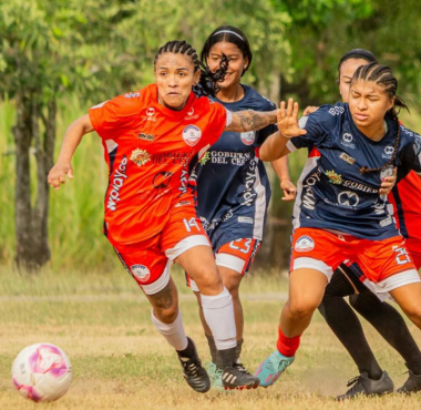 El equipo femenino de Alianza FC sigue trabajando en su sede deportiva previo al inicio de la Liga Femenina 2025.