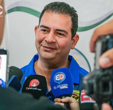 En entrevista para los medios de comunicación, el alcalde Hernán Baquero se refirió al impacto económico que genera la llegada de Alianza FC.