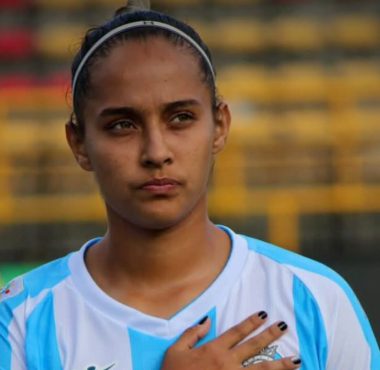 Luego de su regreso a las canchas al superar una lesión de Rodilla, María Toledo se ha convertido en titular inamovible en Real Santander.