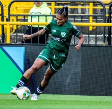 La delantera vallenata Kena Romero marcó sus primeros dos goles con La Equidad.