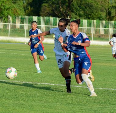 Marcela Flórez ingresó para disputar duelos cuerpo a cuerpo contra las defensas de Once Caldas. La delantera marcó el gol del descuento para Alianza FC.
