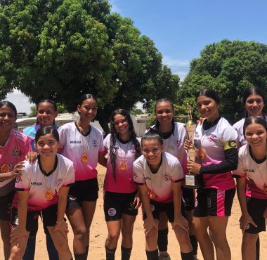 El club Amigos del Fútbol se quedó con el trofeo del Torneo Nacional Festival Vallenato.