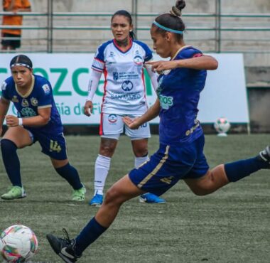 María Toledo abrió el marcador en el triunfo de Real Santander 3-2 contra Alianza FC en la ultima fecha de la Liga Femenina.