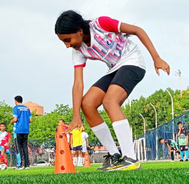 En la cancha José Fernando Cuadrado se llevan a cabo las veedurías para elegir el grupo de jugadoras que viajarán a La Guajira para afrontar el Torneo Baby Fútbol.
