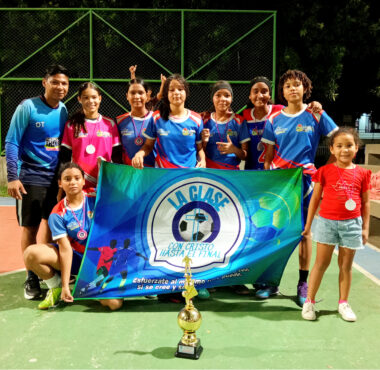 Proyecto La Clase obtuvo un nuevo trofeo, esta vez fueron campeonas de la Copa Valledupar de fútbol de salón.